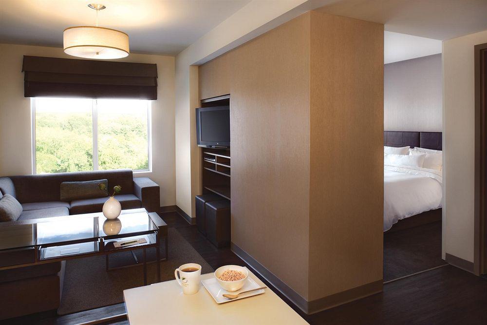 Element Omaha Midtown Crossing Hotel Værelse billede